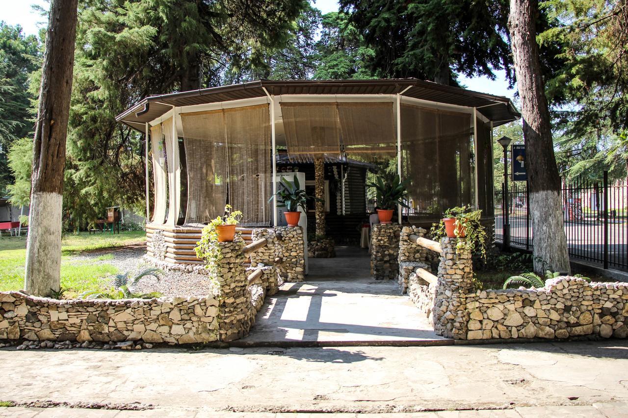 Pitsunda Hotel Extérieur photo