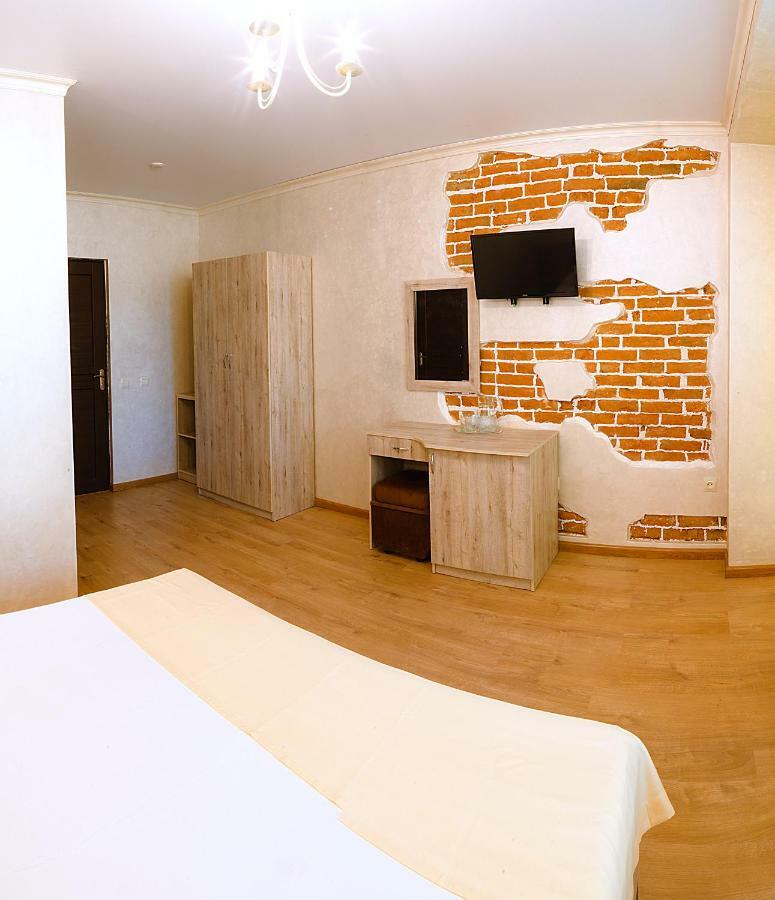 Pitsunda Hotel Extérieur photo